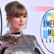 Illustration for article titled What Does Taylor Swifts Universal Deal Mean for Her and Other Artists?em/em